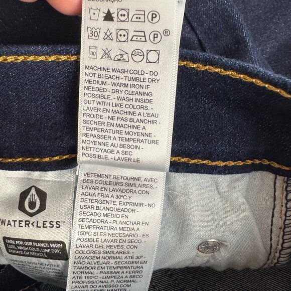 Levi's 724 High Rise Slim Straight Dark Wash Jean READ W24 L32 Casual Stretch - Picture 12 of 15